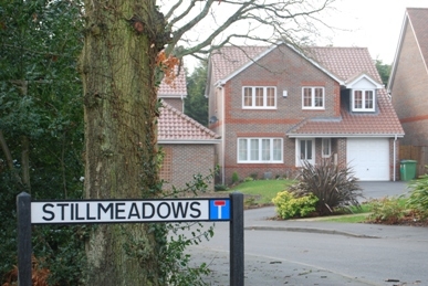 Image of street nameplate for Stillmeadows